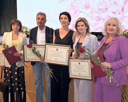 Врачи клиники «СОВА» получили почетные грамоты от губернатора Волгоградской области